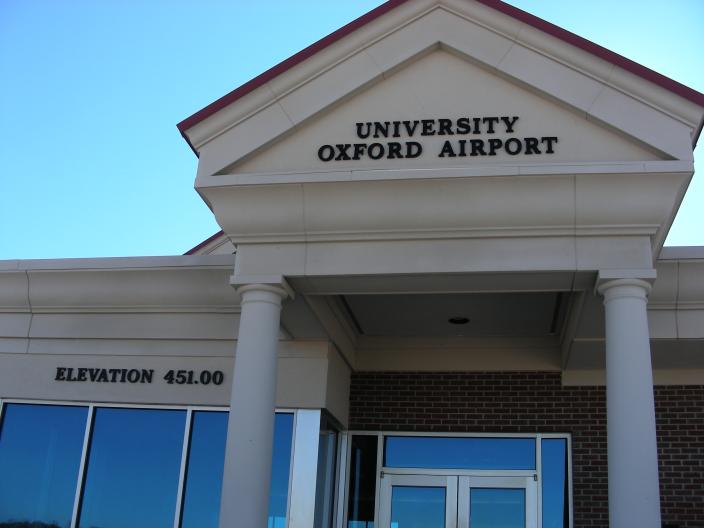 The closed terminal at Oxford University Airport (MS)
