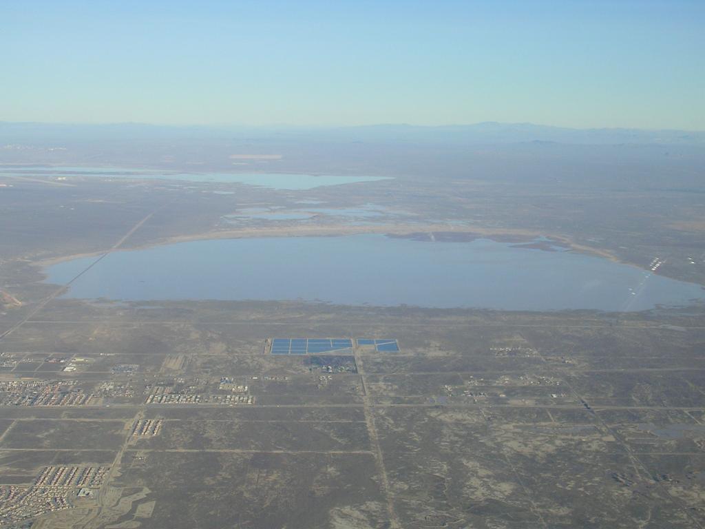 Rosamond and Rogers Lakes (Jan 2005)